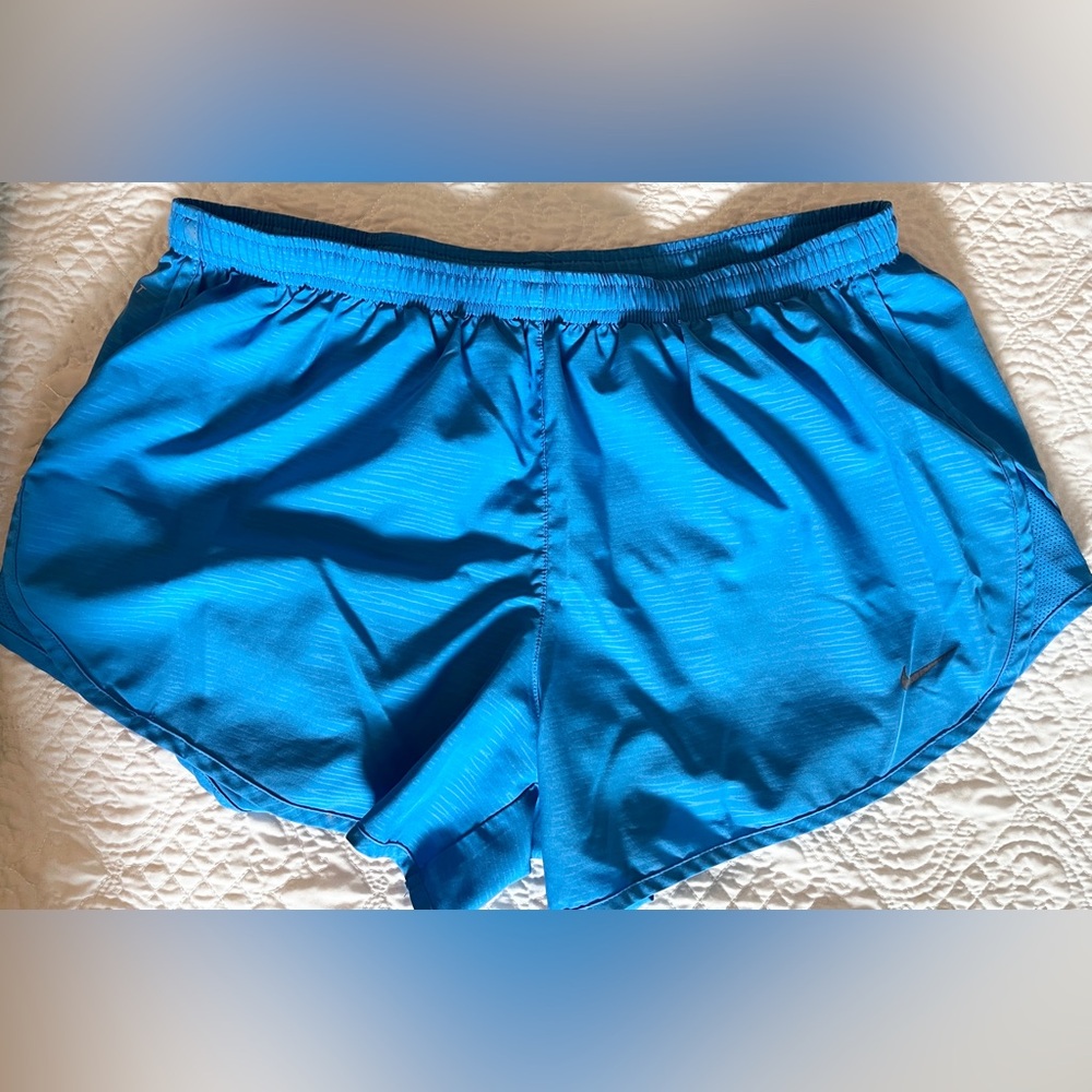 Nike Women's Vibrant Blue Athletic Shorts, Size L